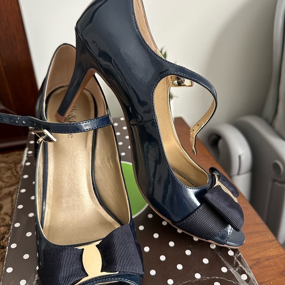Kelly & Katie navy patent high heel shoes . - Picture 6 of 8